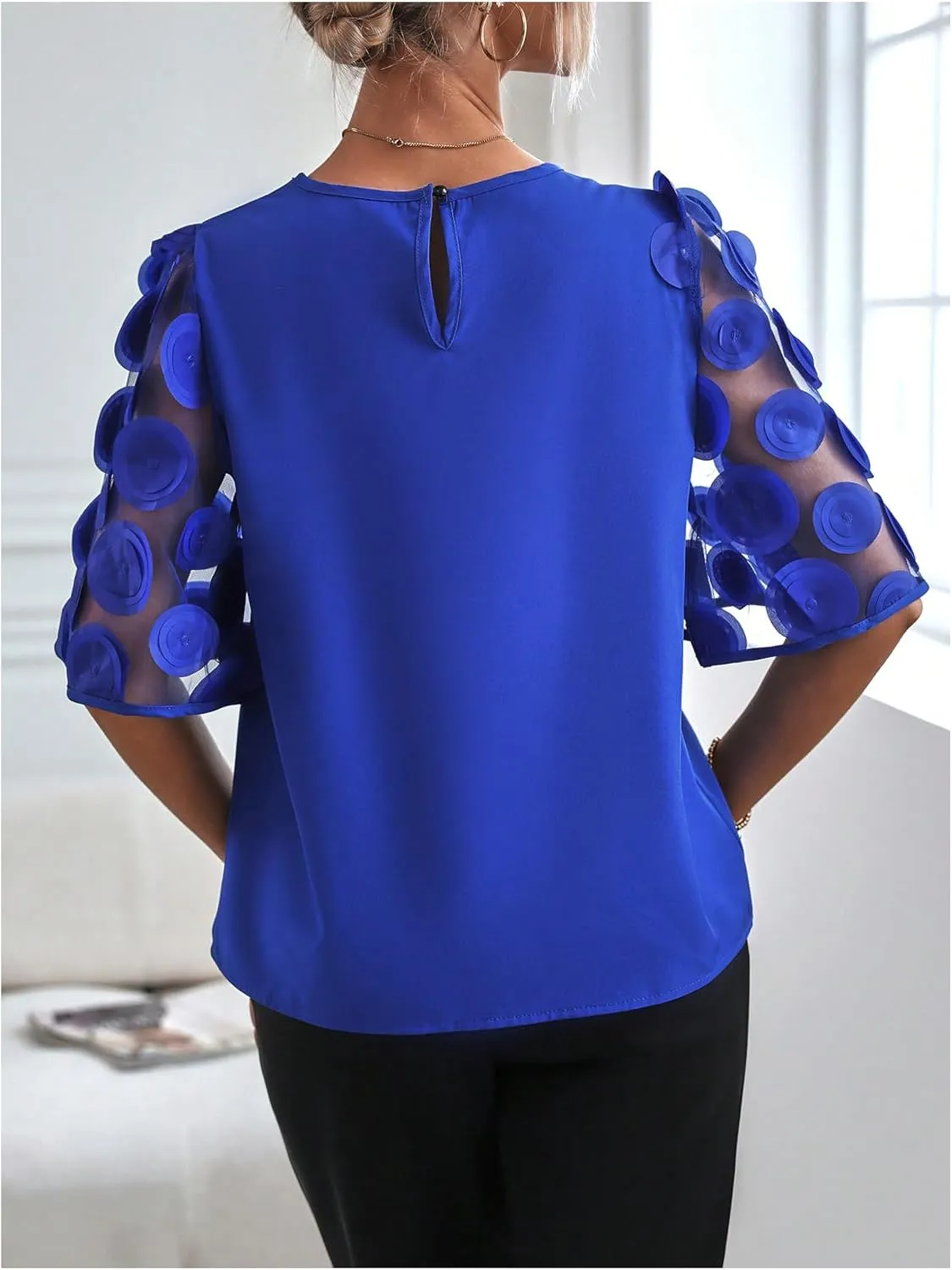 Floerns Women's Round Neck Half Sleeve Contrast Mesh Appliques Puff Sleeve Blouse Top