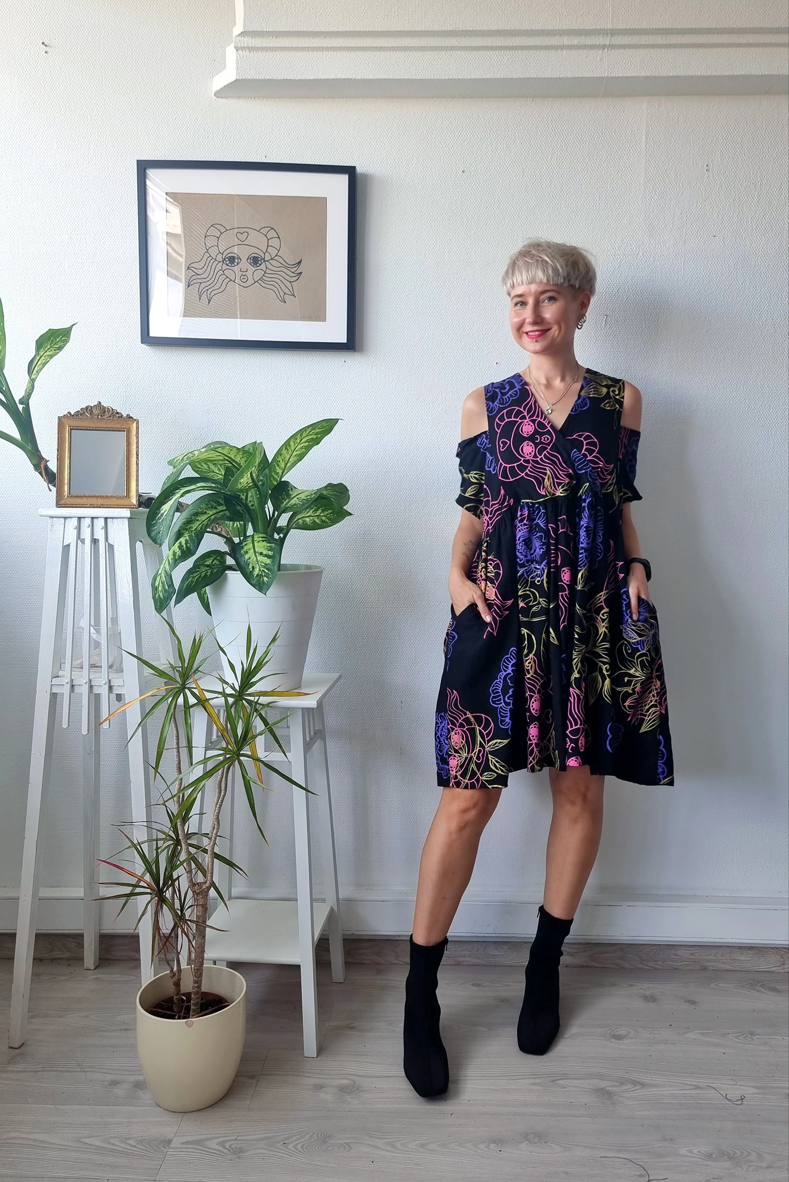 Oversized Black Linen Dress with Handprinted Original Drawings for every occasion of your life. Black Mini Dress for Every Season.