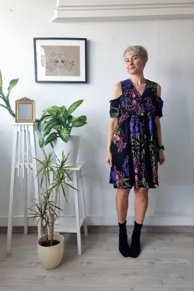 Oversized Black Linen Dress with Handprinted Original Drawings for every occasion of your life. Black Mini Dress for Every Season.